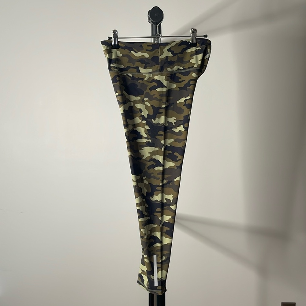 Zyia camo reflective soft n snug